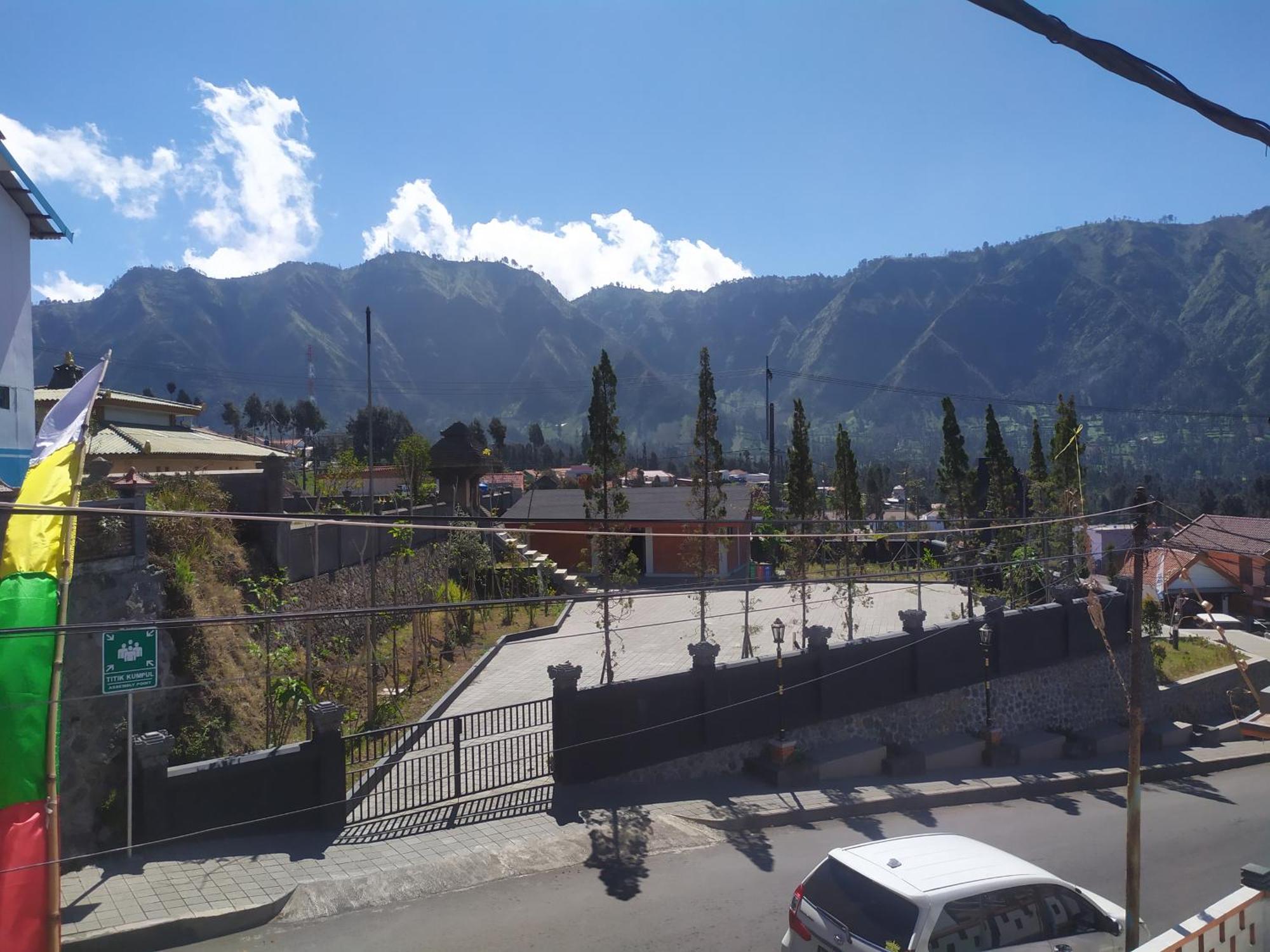 Lusman Homestay Bromo Ngadisari Екстер'єр фото