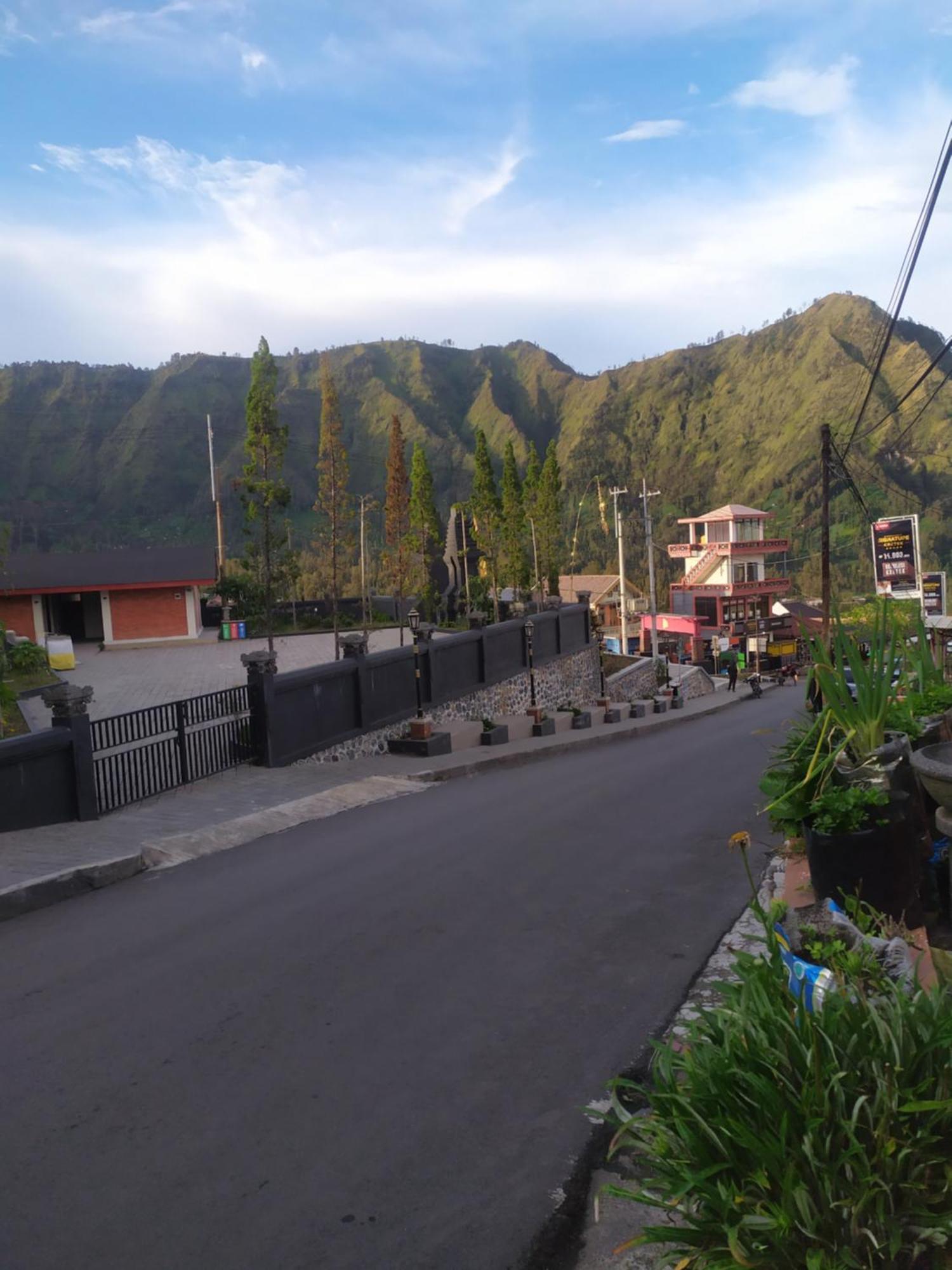 Lusman Homestay Bromo Ngadisari Екстер'єр фото